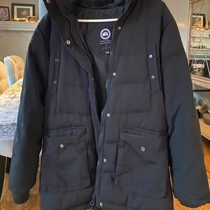 Black Canada goose parka